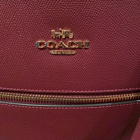Coach Gallery Tote - Picture 6 of 6